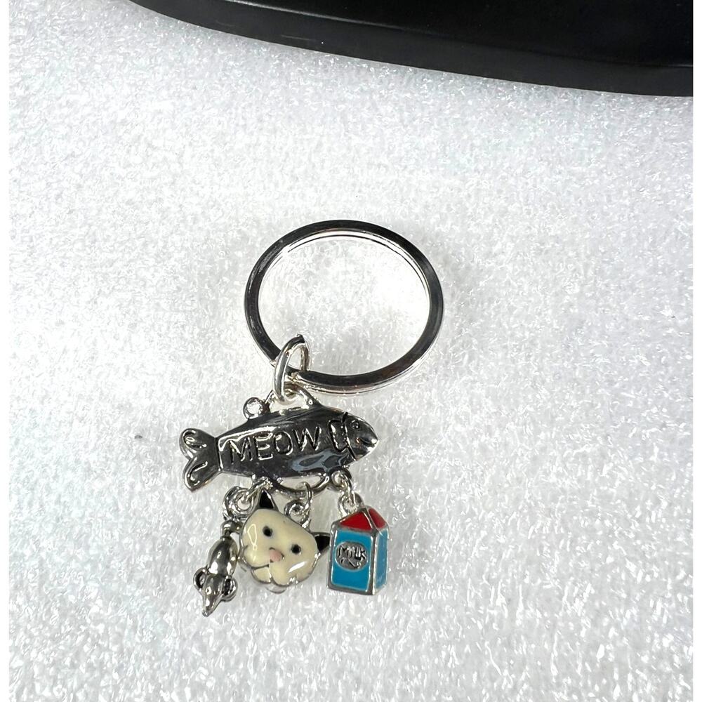 Cute Kitty Cat Meow Cat Person Pet Mom Dad Cat Lover Retro Keychain NEW - Picture 2 of 11